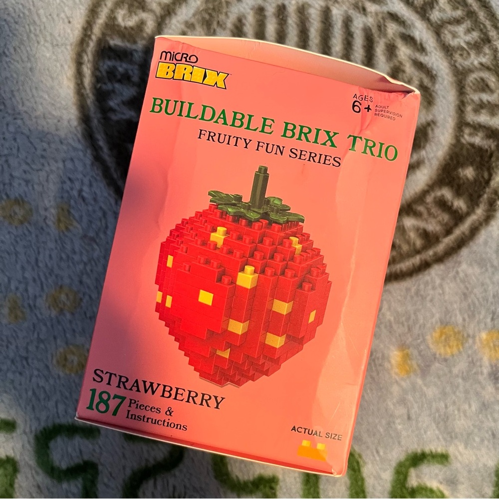 Micro Brix | strawberry build